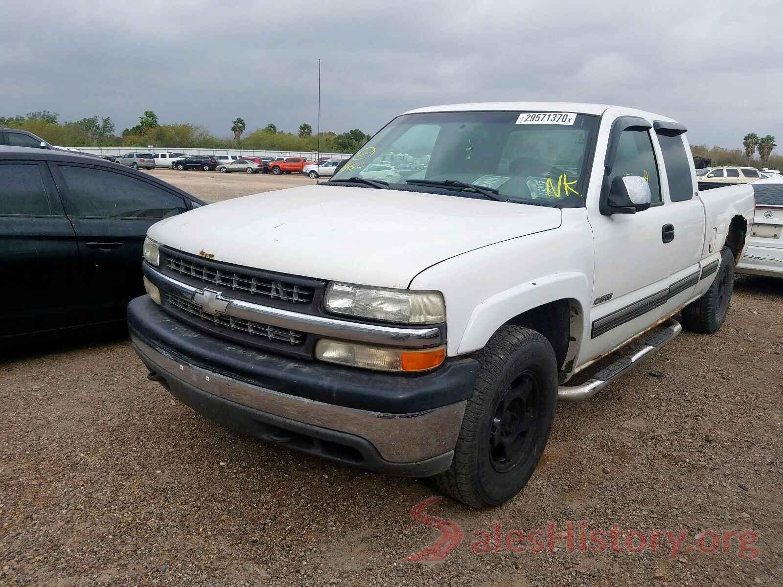 2HKRM4H49GH639761 1999 CHEVROLET SILVERADO