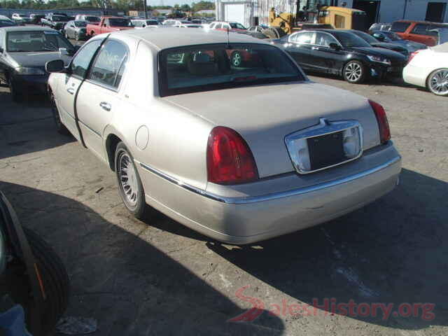 4S3GTAA61J1727822 2000 LINCOLN TOWNCAR