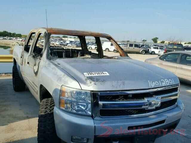 KNDCC3LC1H5068642 2011 CHEVROLET SILVERADO