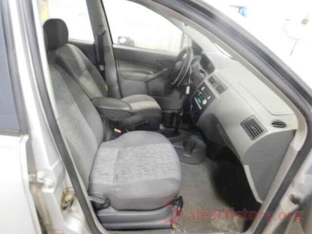 5XYPH4A55JG408739 2005 FORD FOCUS