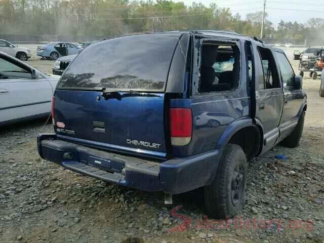 1N6DD0ER8KN875682 2001 CHEVROLET BLAZER