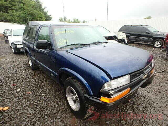 KMHDH4AE7GU584441 1999 CHEVROLET S10