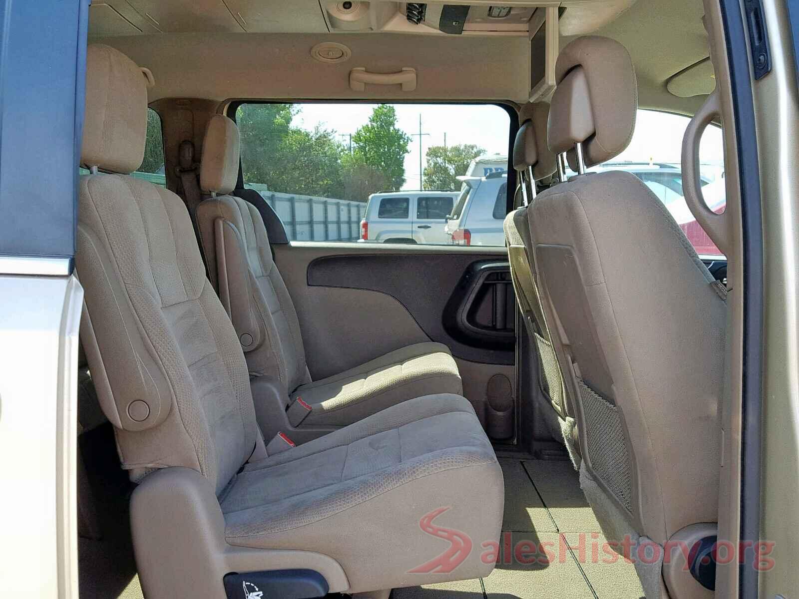 WP1AA2A29GKA37218 2011 CHRYSLER TOWN & COU