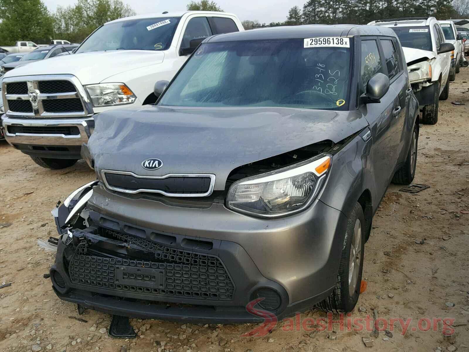 KNDPMCAC9H7235156 2015 KIA SOUL