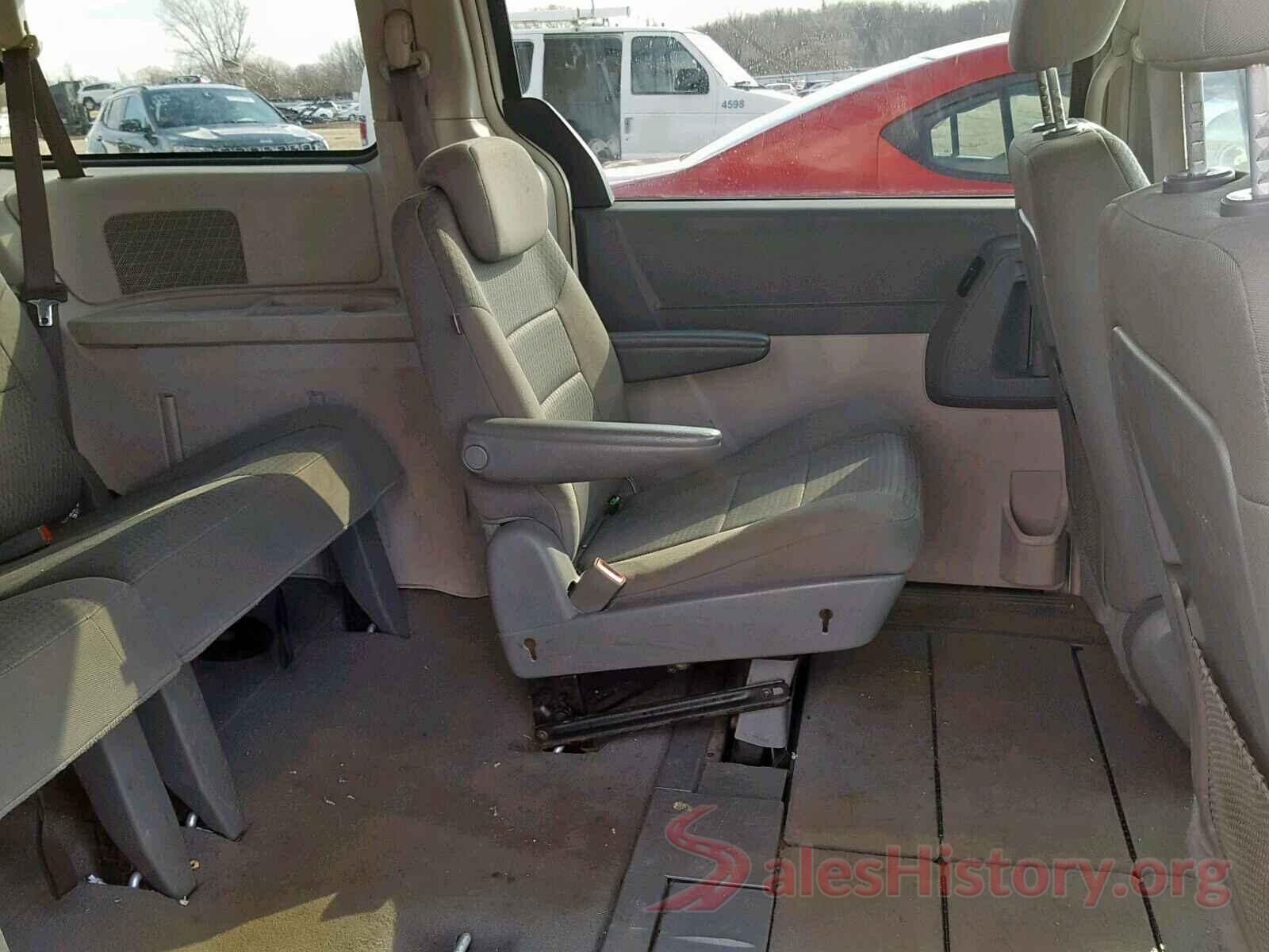 5XXGU4L32HG129562 2009 CHRYSLER TOWN & COU