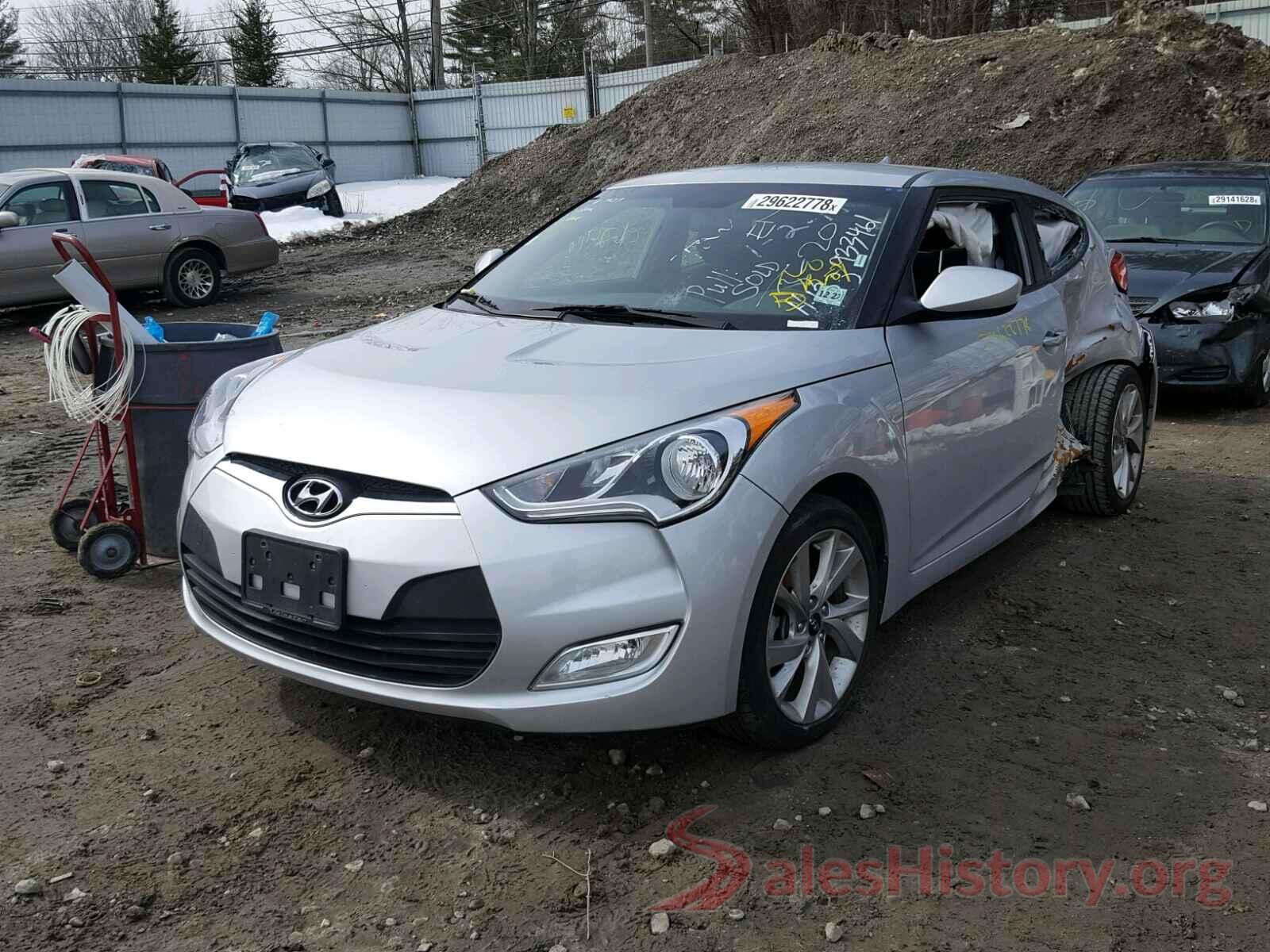 5YFBURHE7KP945585 2017 HYUNDAI VELOSTER