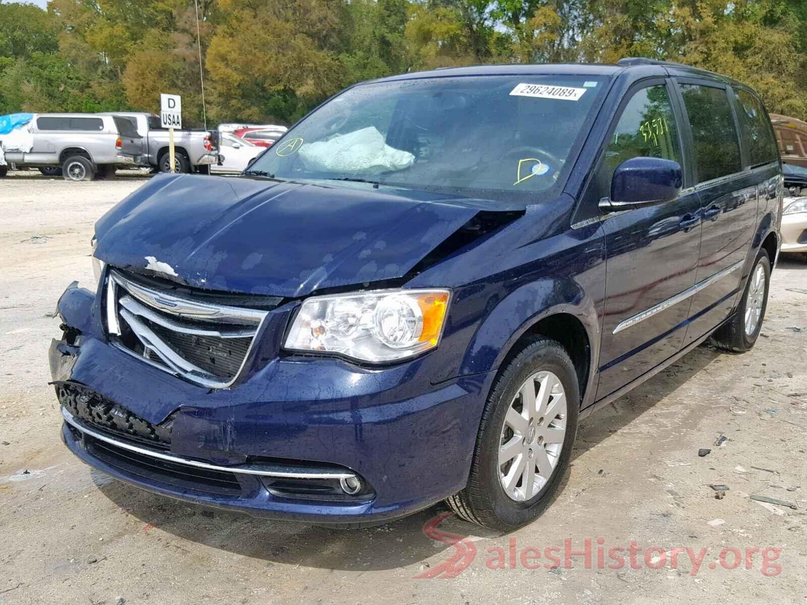 3C4NJCBB7JT211431 2015 CHRYSLER TOWN & COU