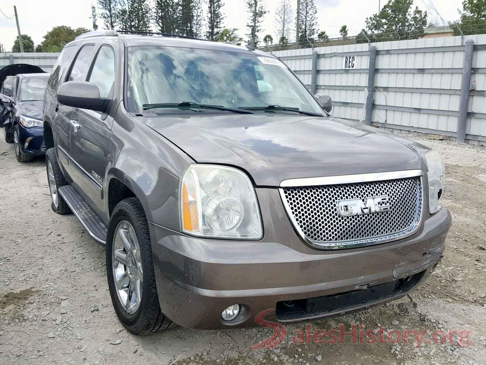 JA4AR3AU2HZ037890 2011 GMC YUKON DENA