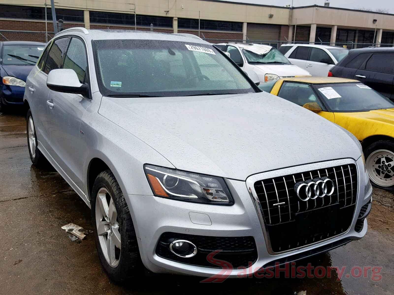 1G1ZB5ST4KF151101 2012 AUDI Q5