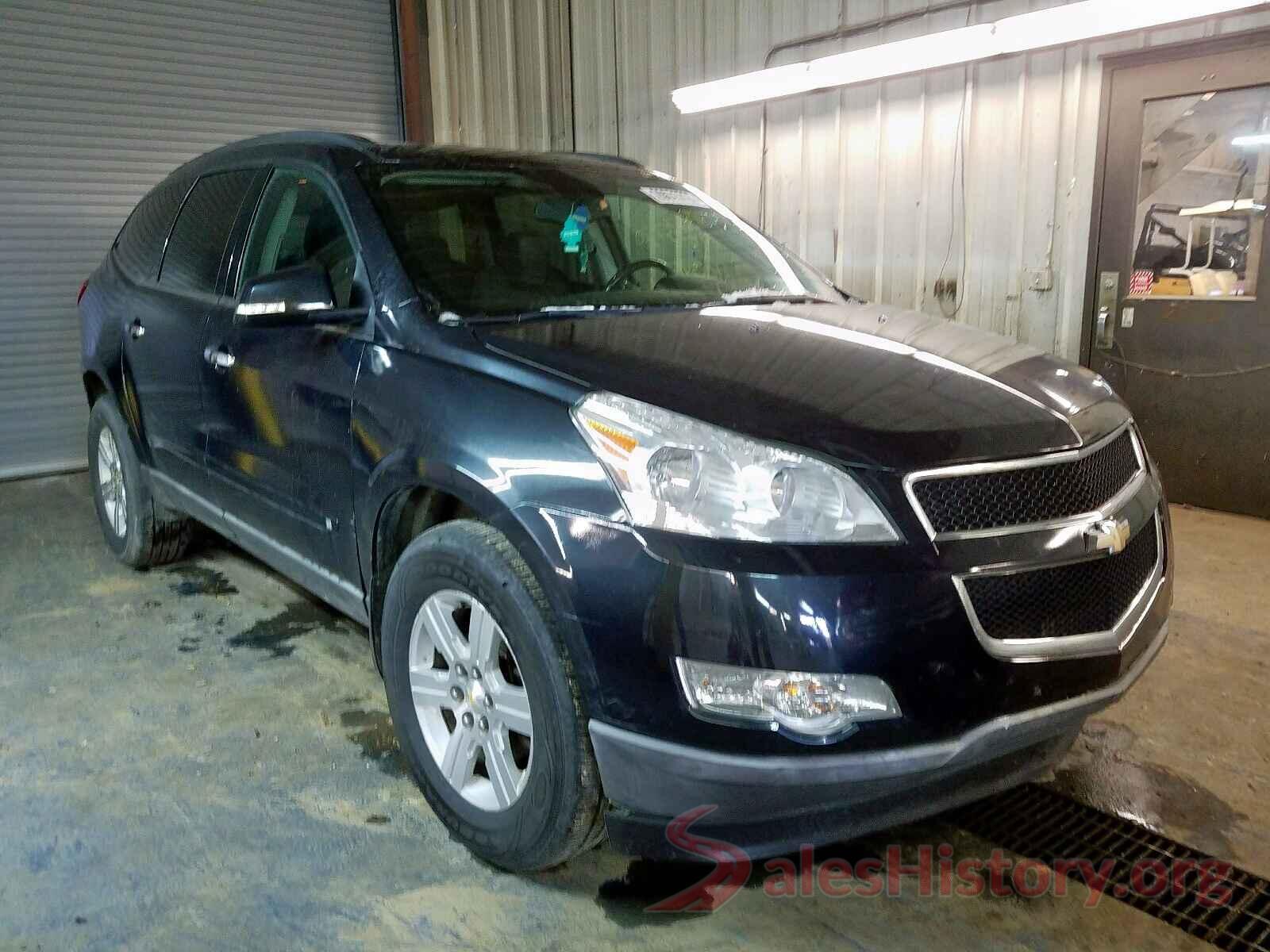 KMHD35LH3HU359477 2010 CHEVROLET TRAVERSE