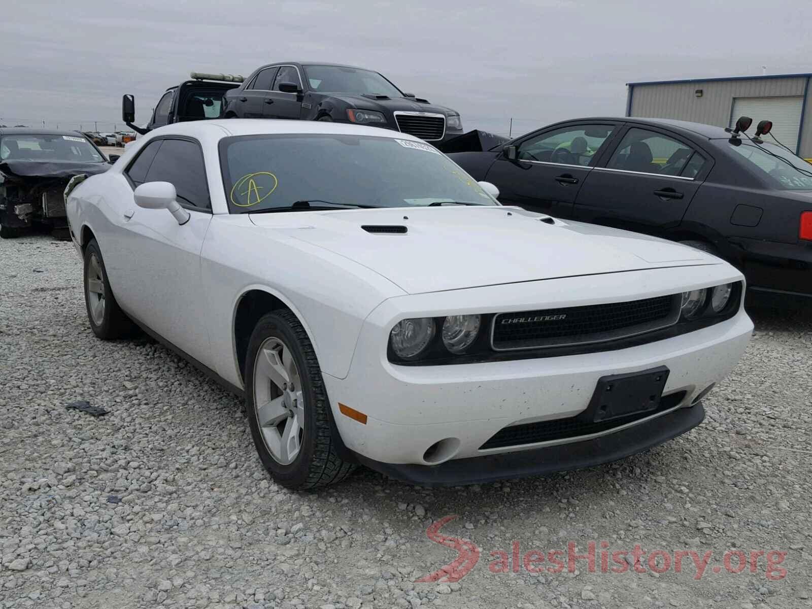 KNMAT2MV8GP695567 2013 DODGE CHALLENGER