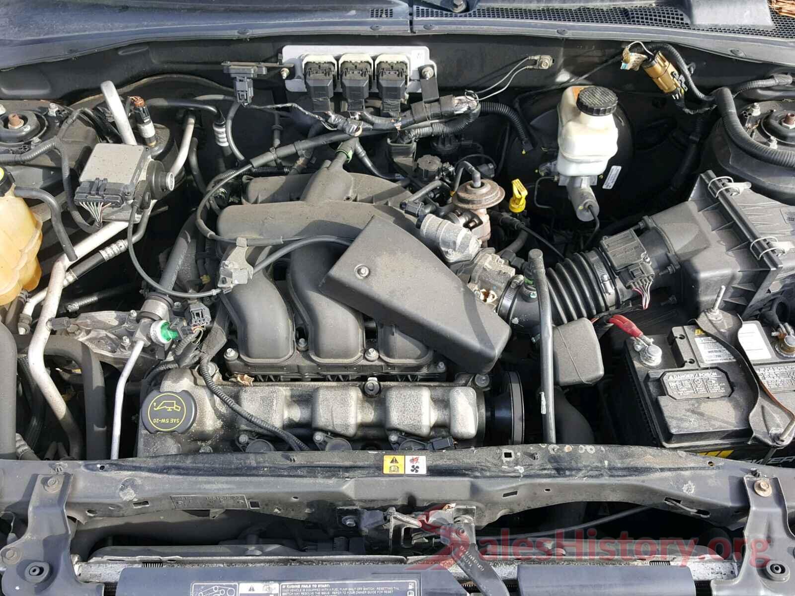 3MZBN1L3XJM235331 2005 FORD ESCAPE