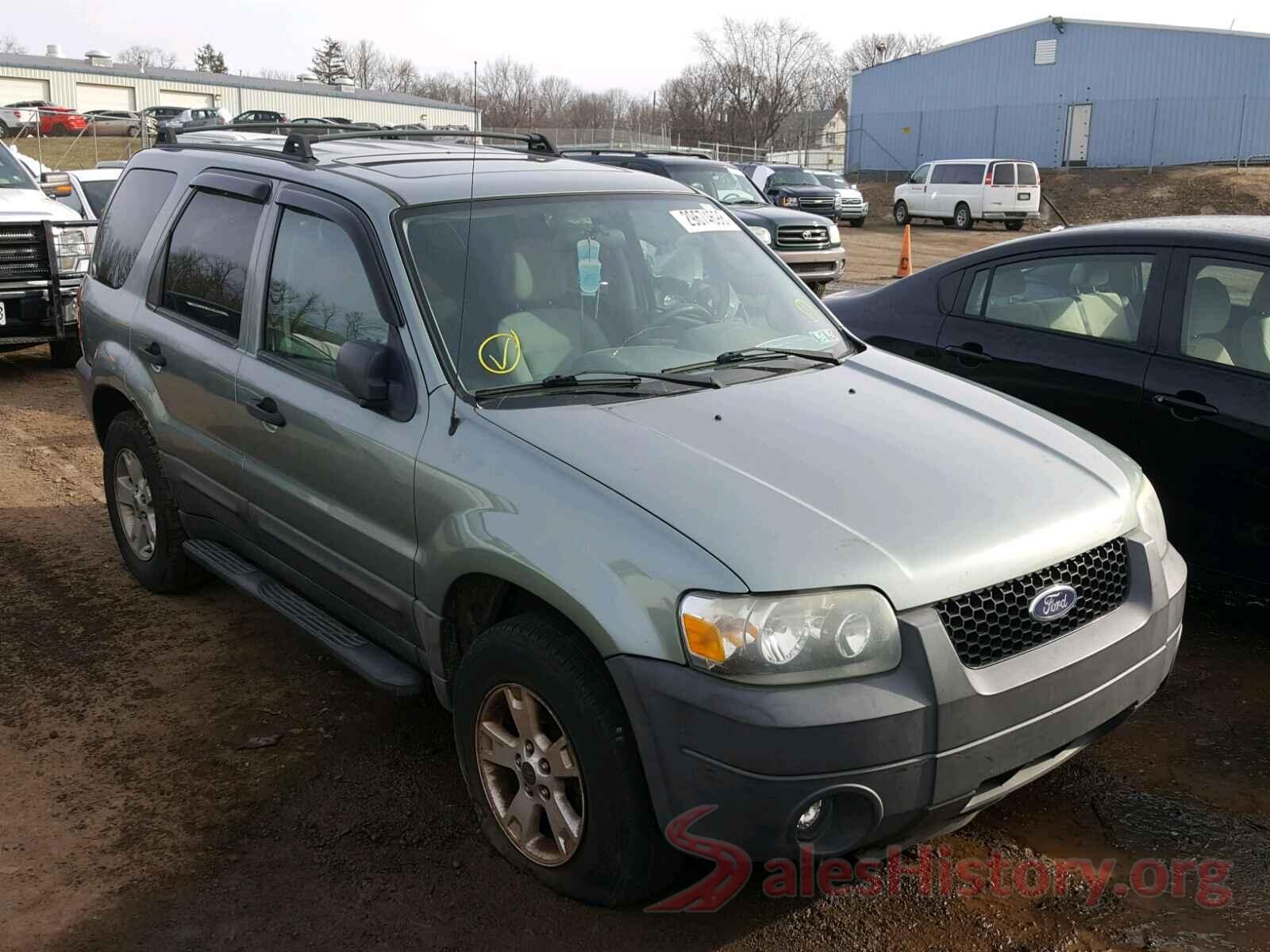 3MZBN1L3XJM235331 2005 FORD ESCAPE