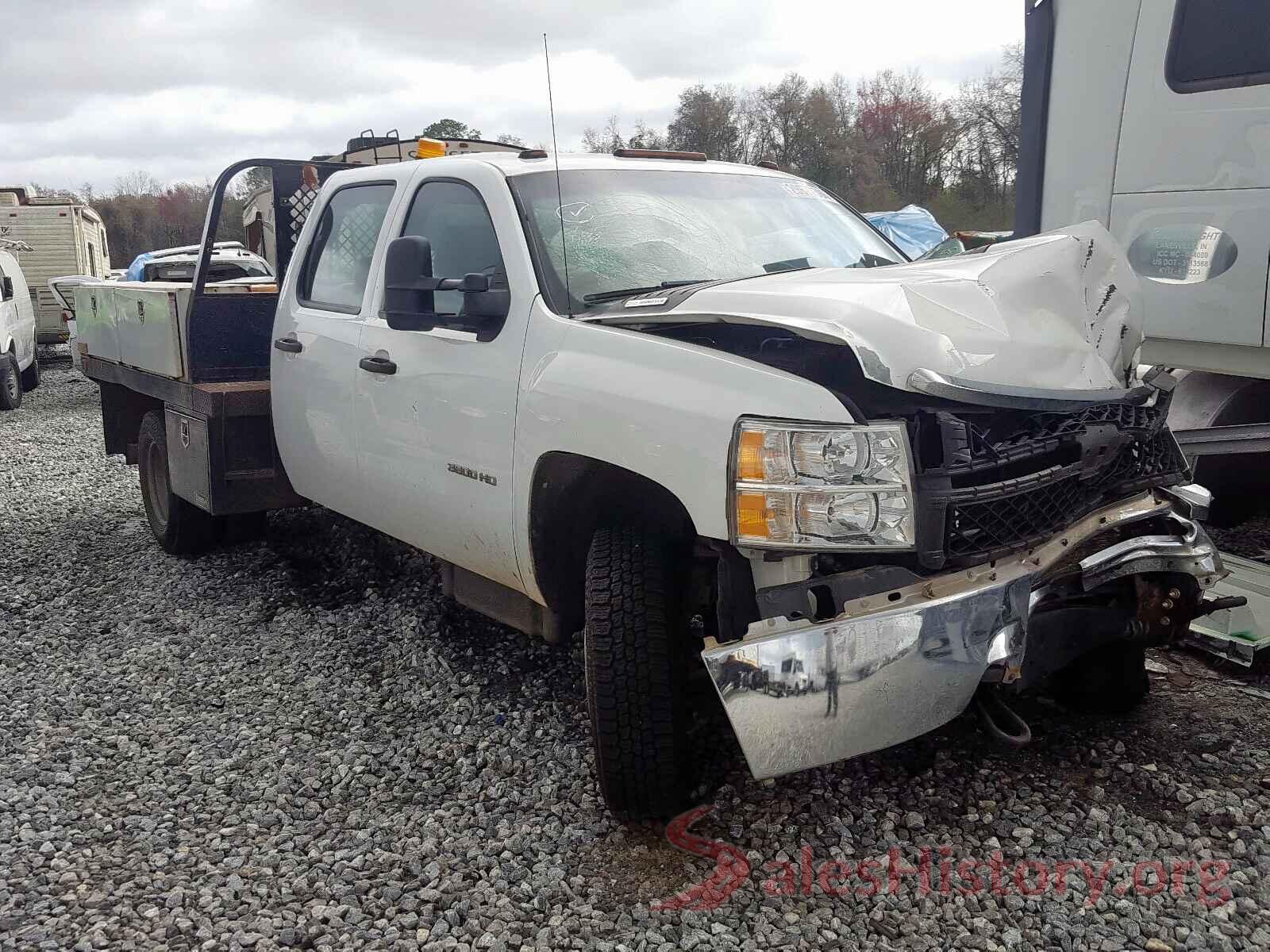 2HKRW6H31JH212627 2013 CHEVROLET SILVERADO