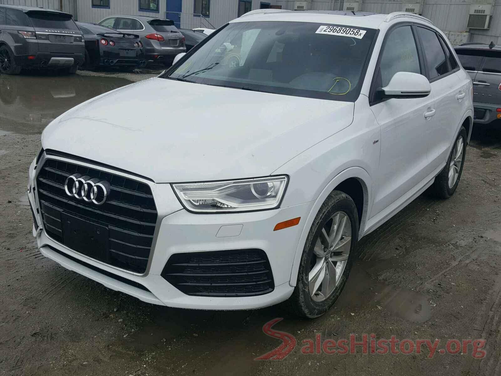 JF2SKAEC1KH573359 2018 AUDI Q3