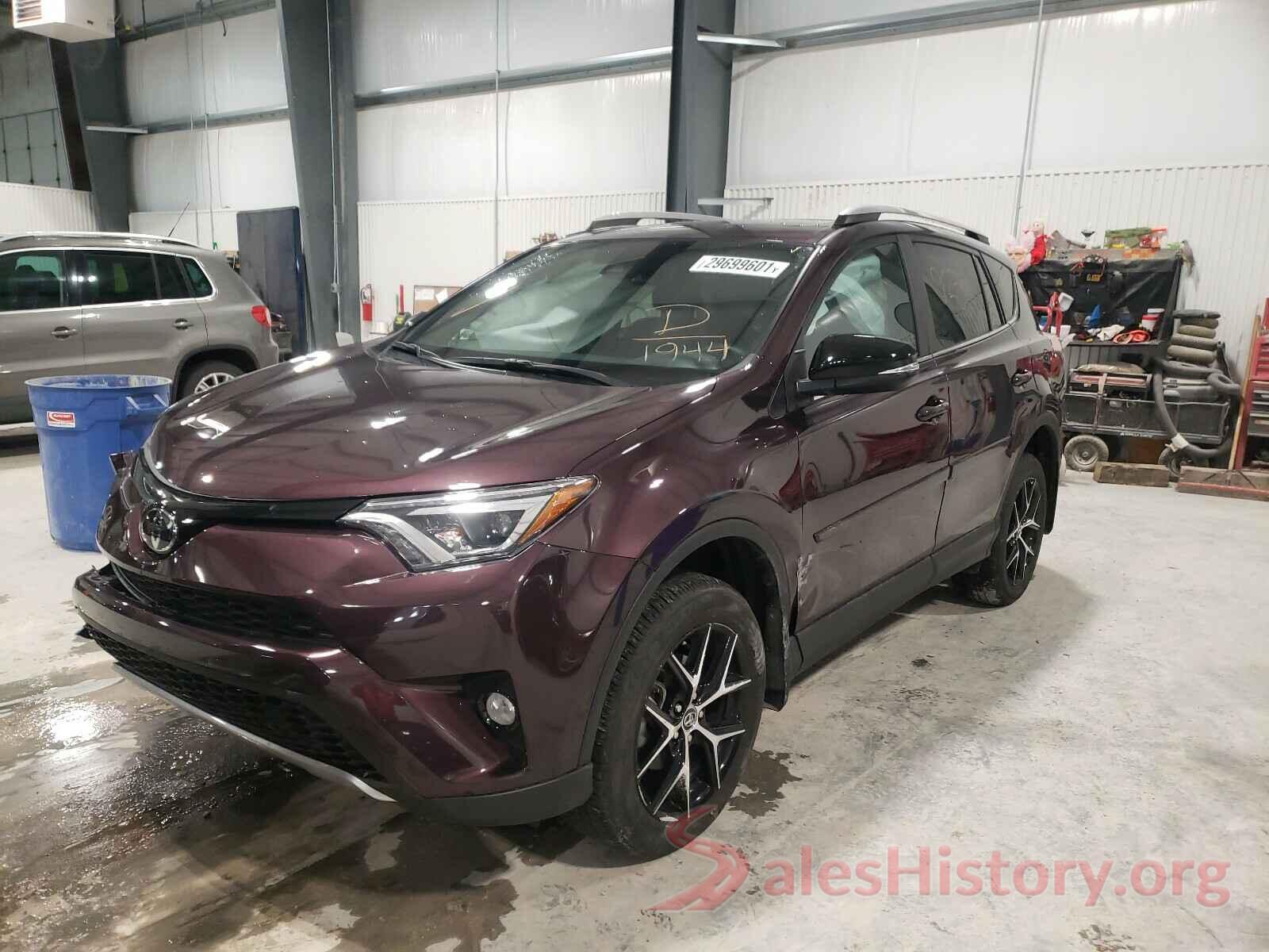 2T3JFREV2JW819844 2018 TOYOTA RAV4