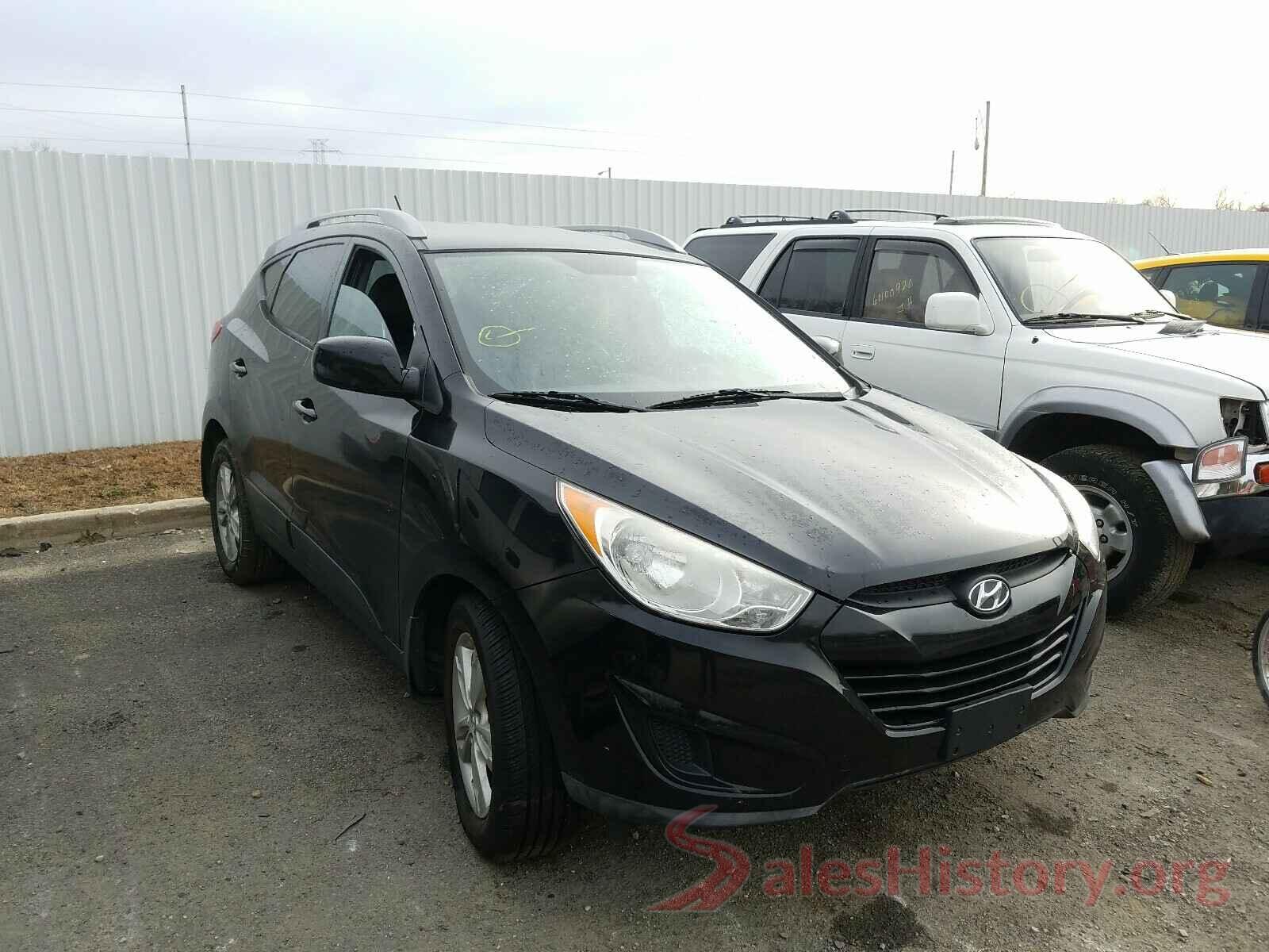 YV4A22PL8G1040306 2011 HYUNDAI TUCSON