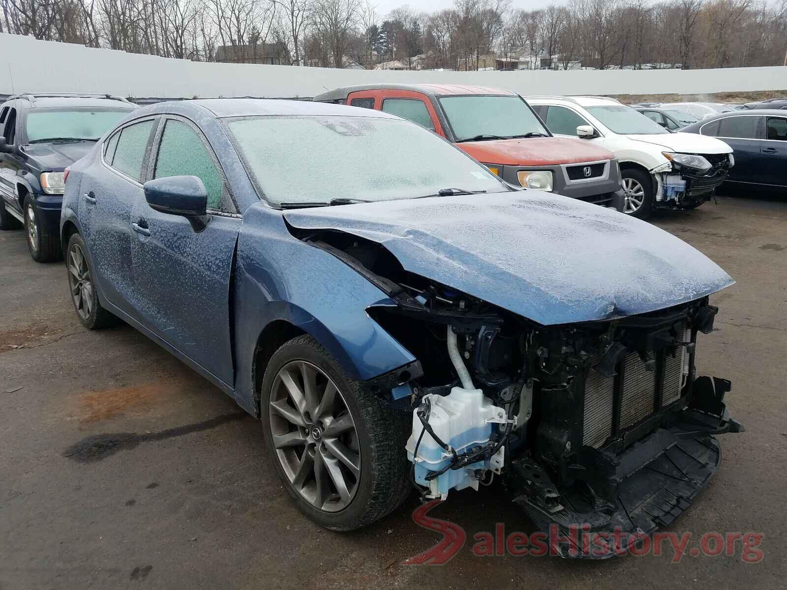 3MZBN1V36JM166845 2018 MAZDA 3