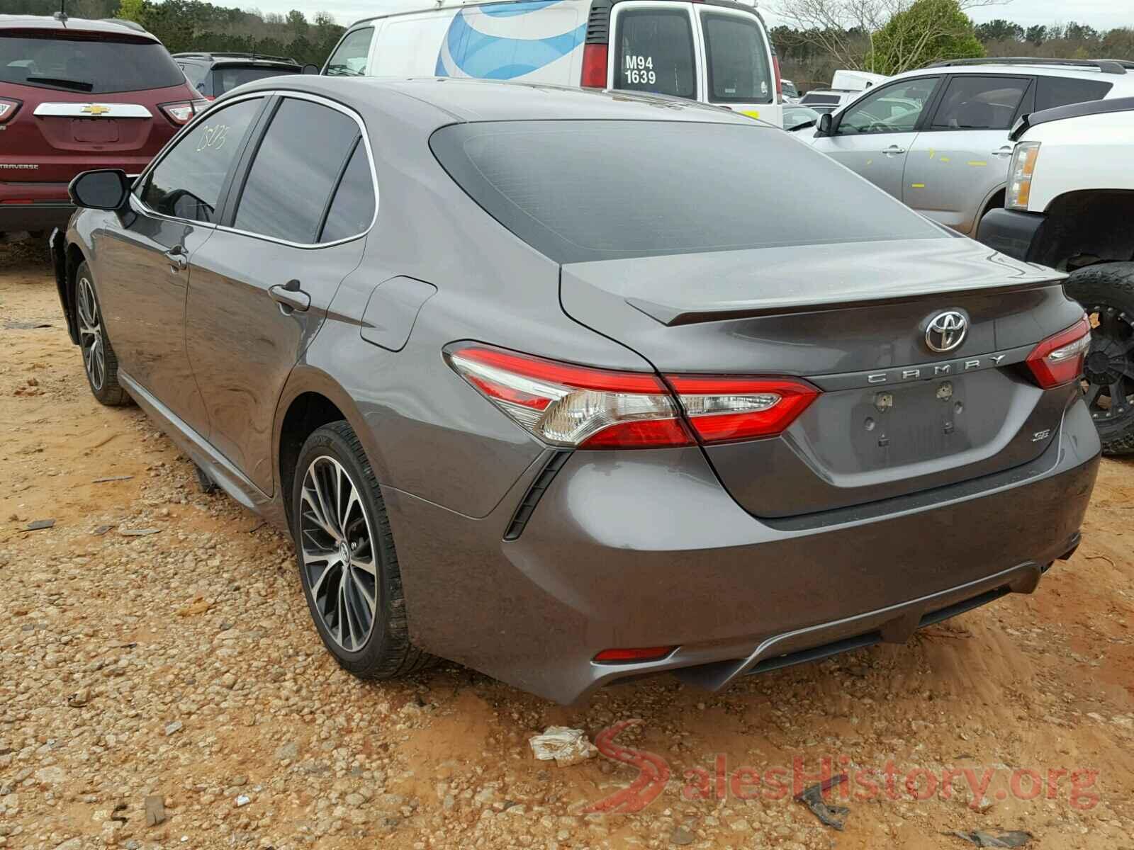 WVGAV7AX2HK028999 2018 TOYOTA CAMRY