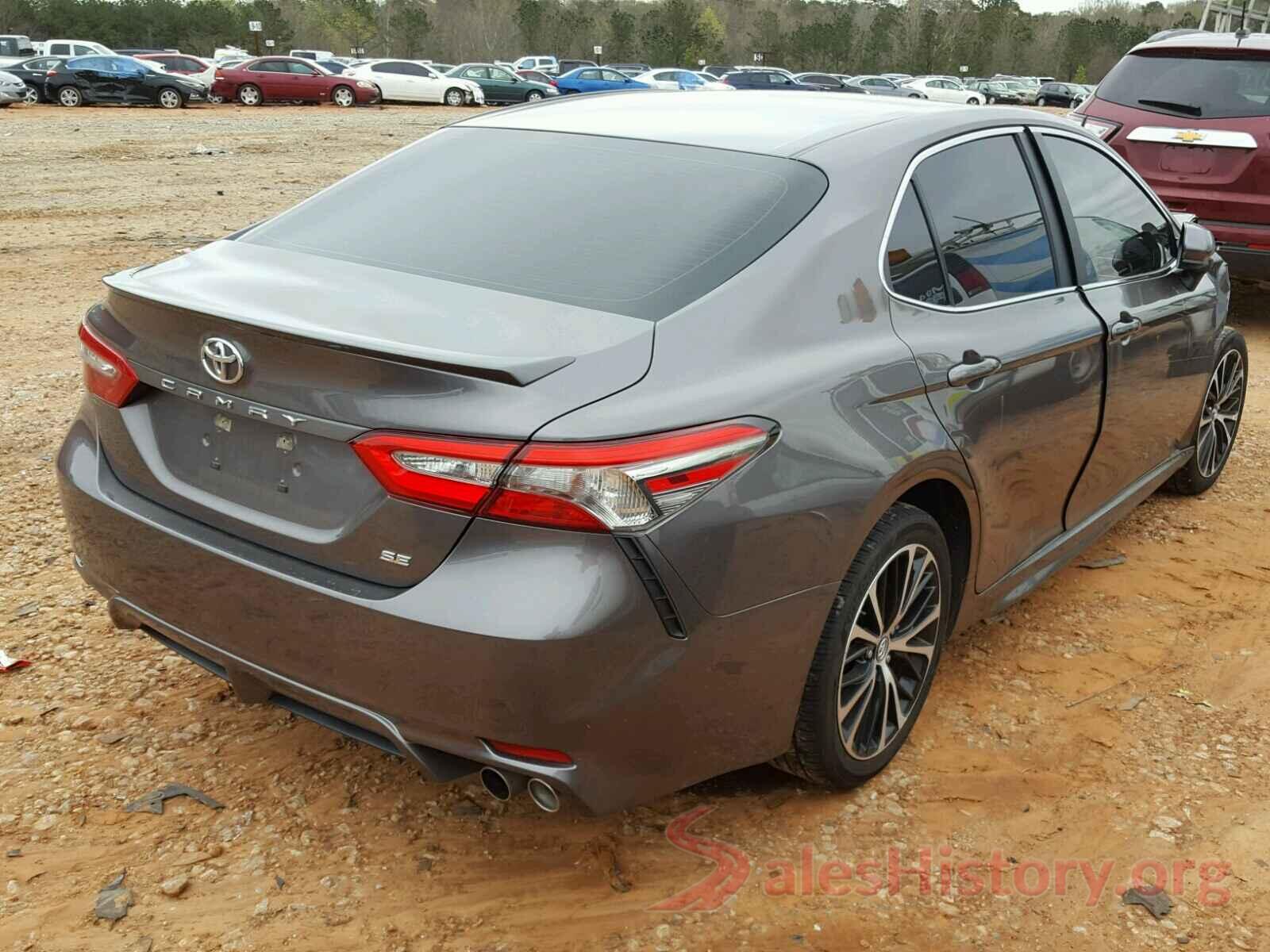 WVGAV7AX2HK028999 2018 TOYOTA CAMRY