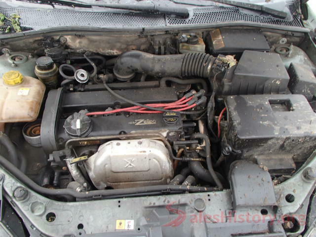 5YJ3E1EA3JF159233 2004 FORD FOCUS