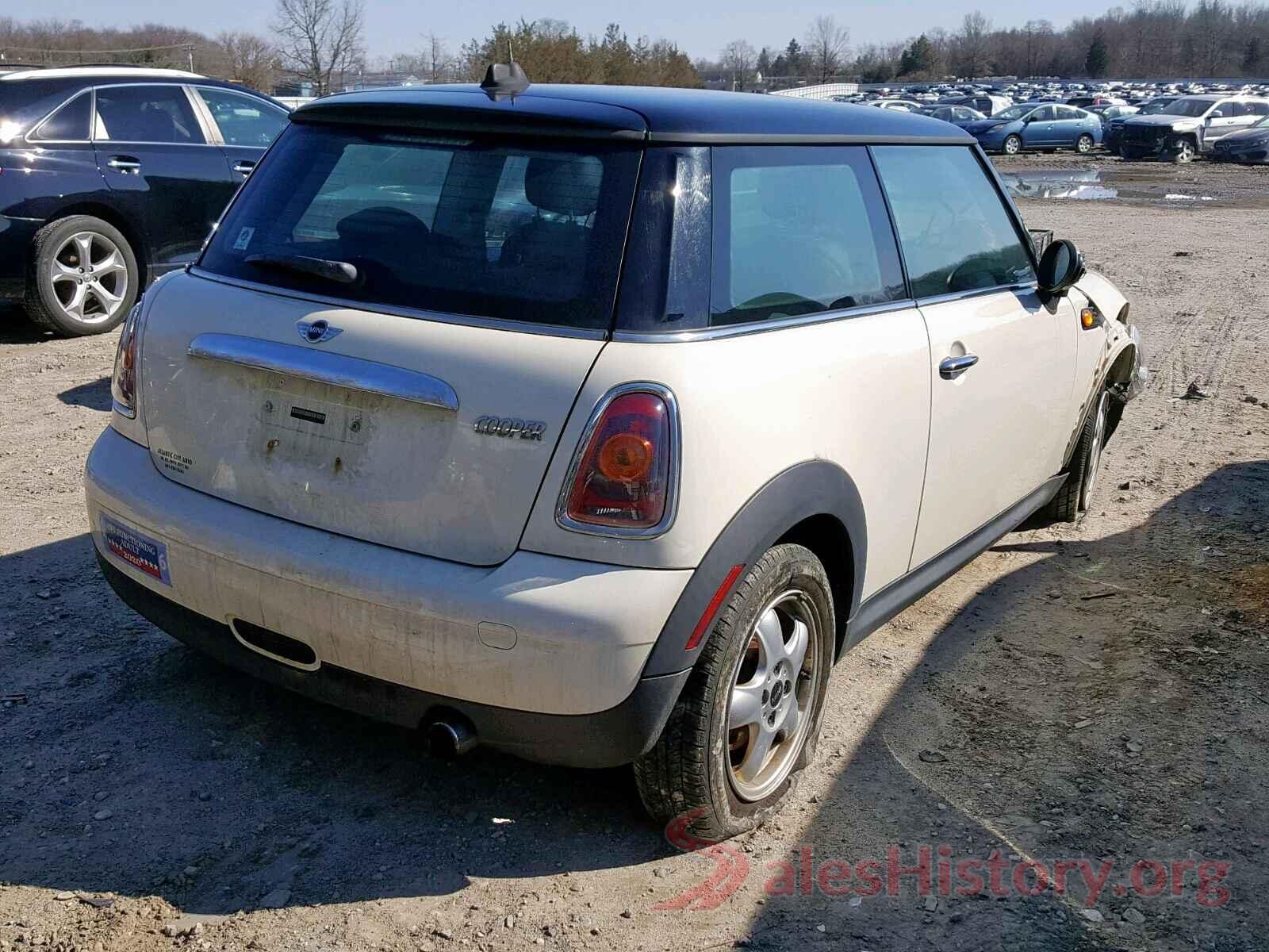 3N6CM0KN8JK699525 2010 MINI COOPER