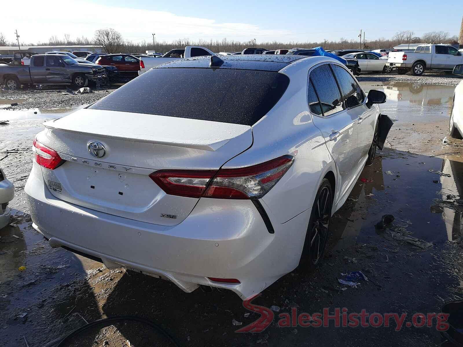 4T1B61HK0KU768667 2019 TOYOTA CAMRY