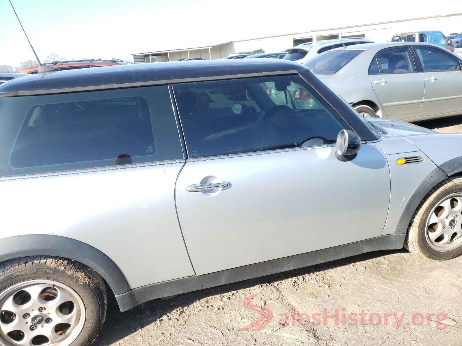 2T1BURHE2HC761423 2005 MINI COOPER