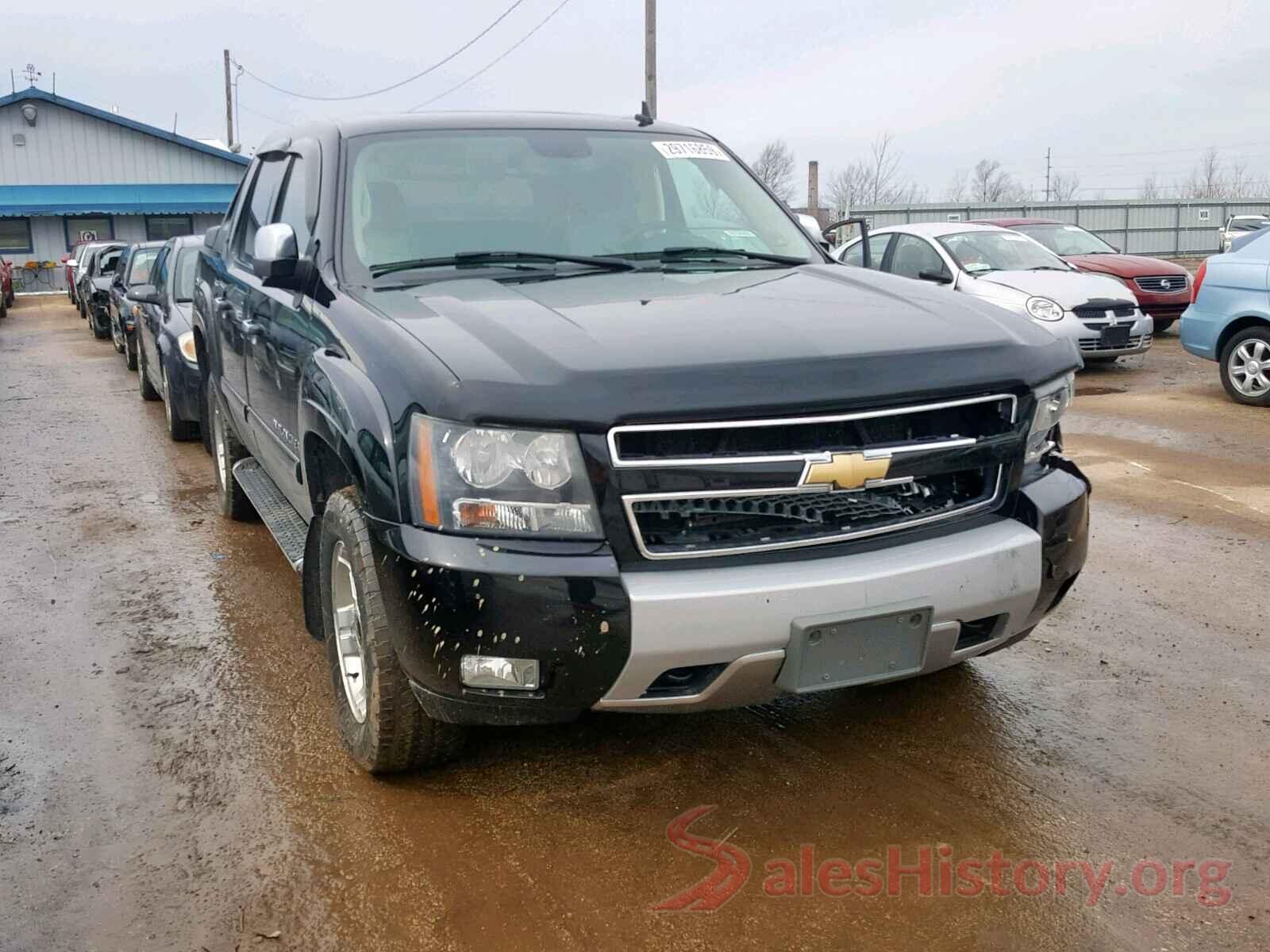 3FA6P0HD9HR245913 2008 CHEVROLET AVALANCHE