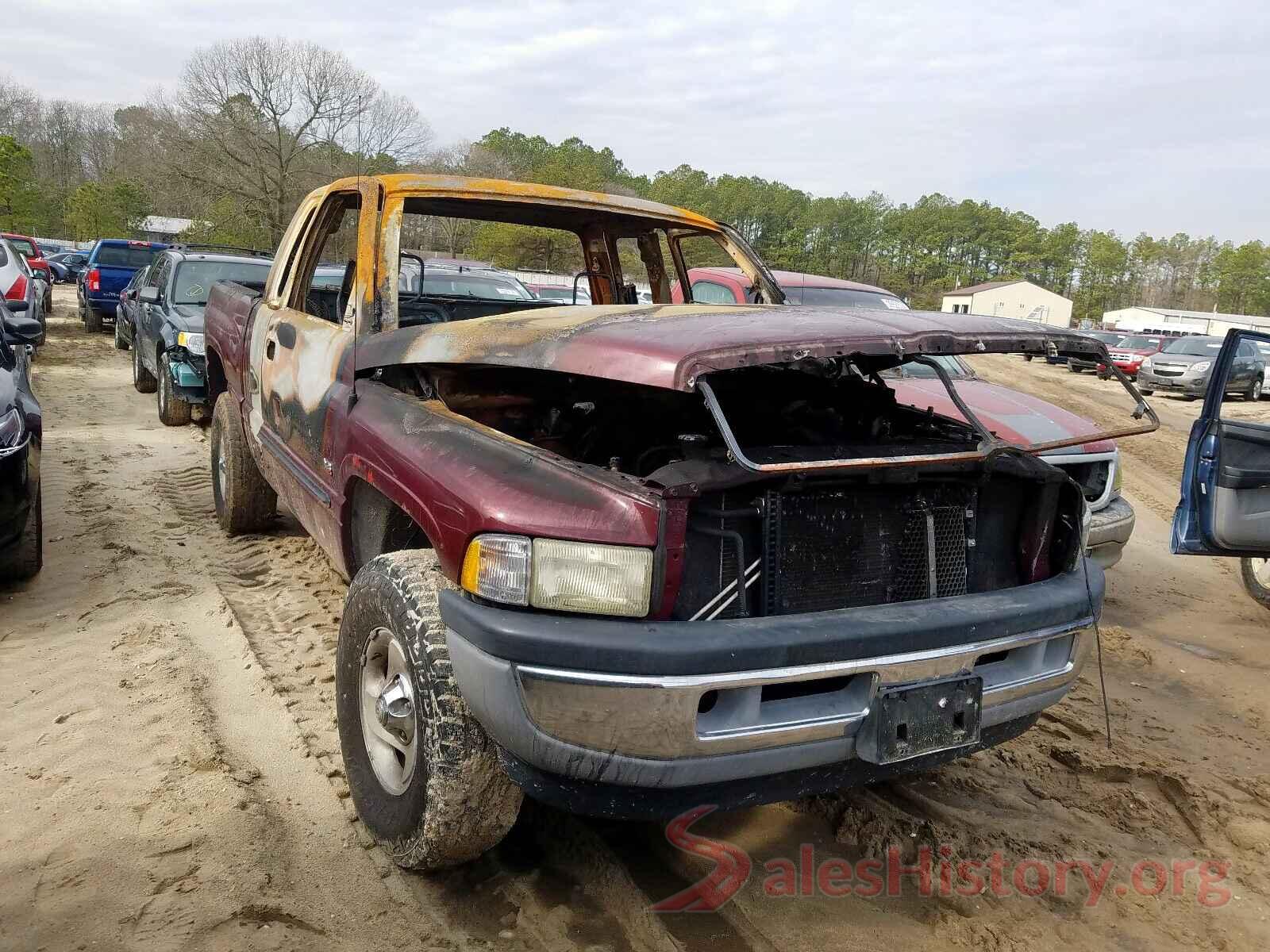 3MZBN1L77HM141081 2001 DODGE RAM 1500