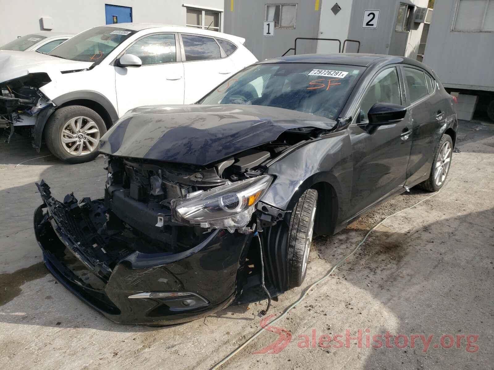 JM1BN1M31H1135062 2017 MAZDA 3