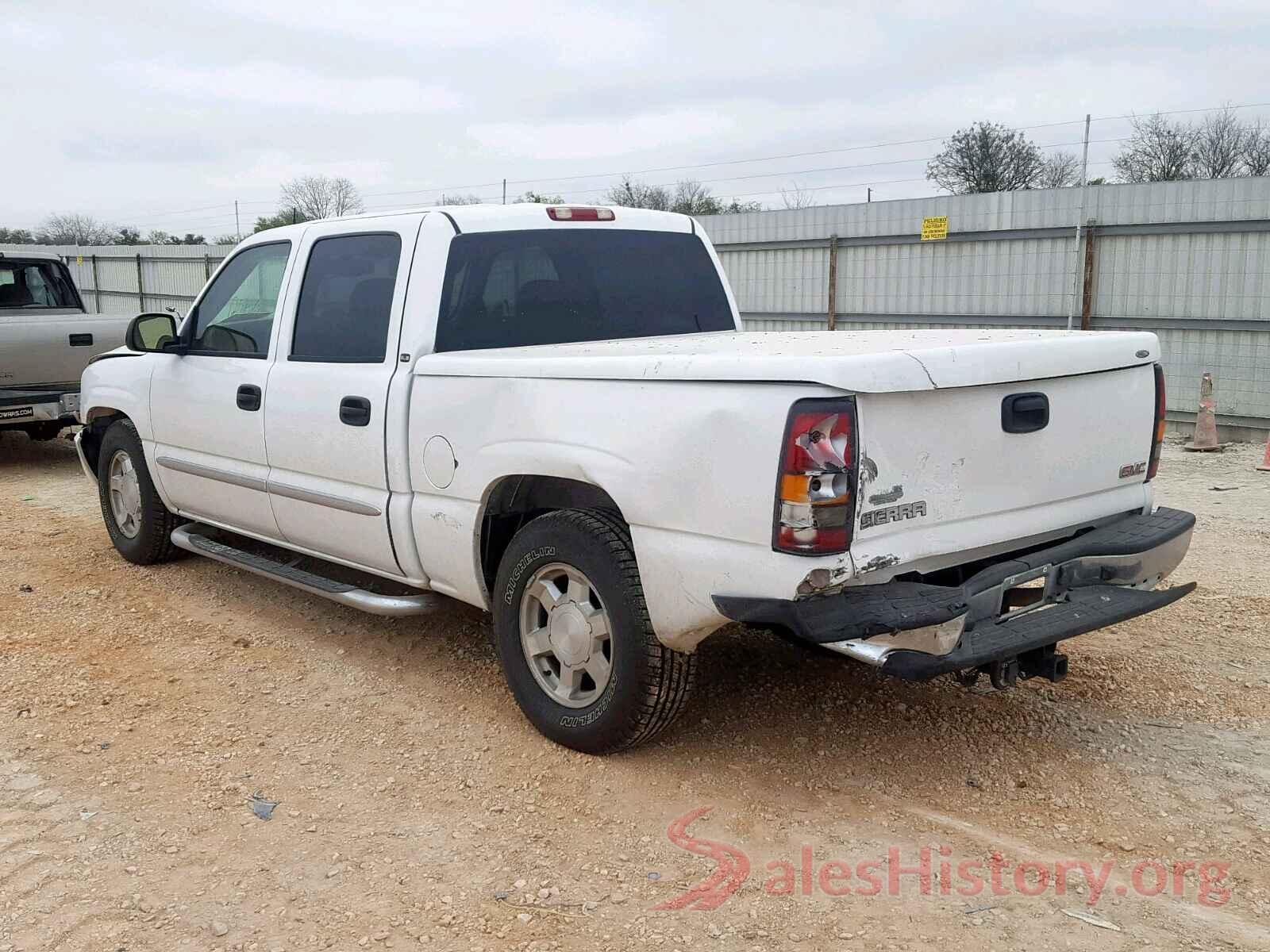 KNDJN2A26J7615503 2005 GMC NEW SIERRA