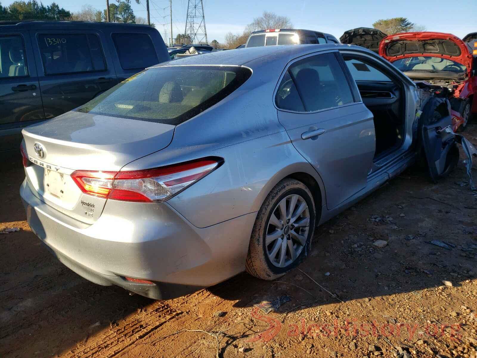 JTNB11HK9J3032586 2018 TOYOTA CAMRY