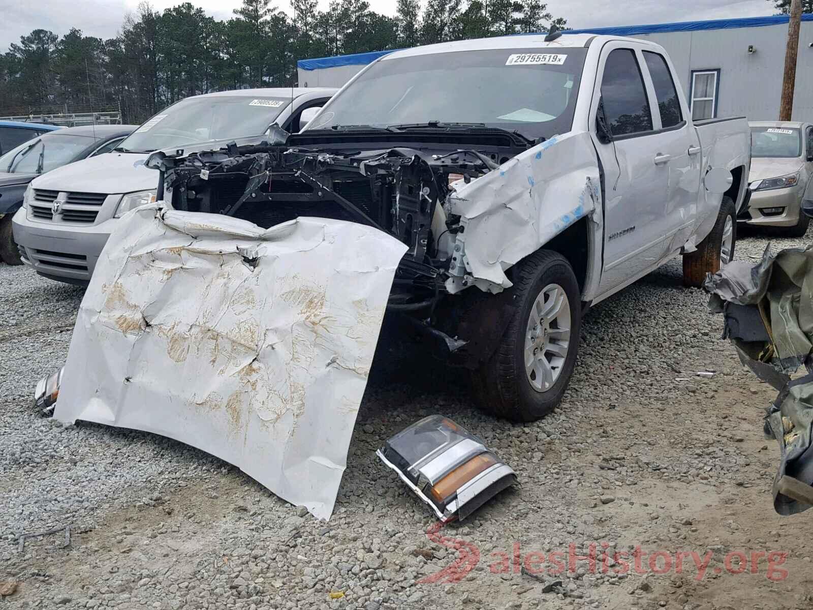 3HGGK5H87KM720123 2018 CHEVROLET SILVERADO