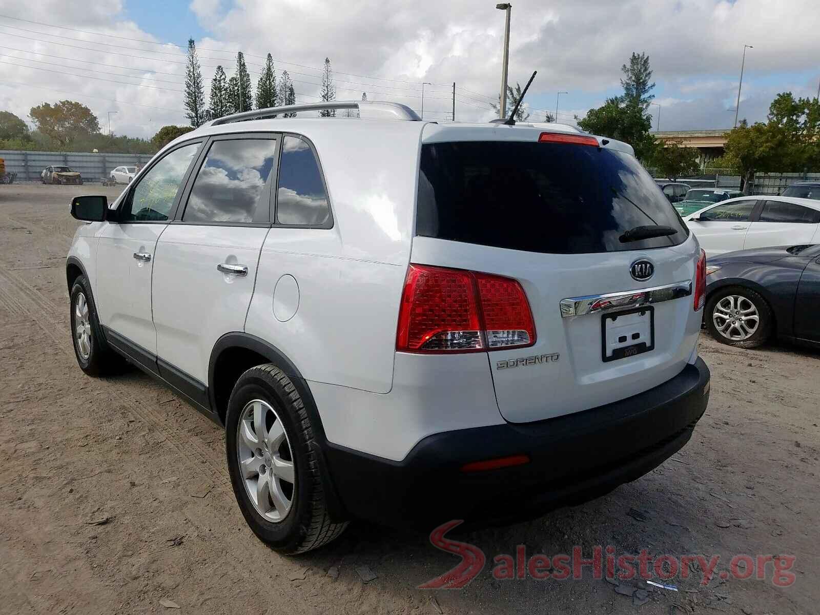 4T1BF1FK1HU421831 2012 KIA SORENTO