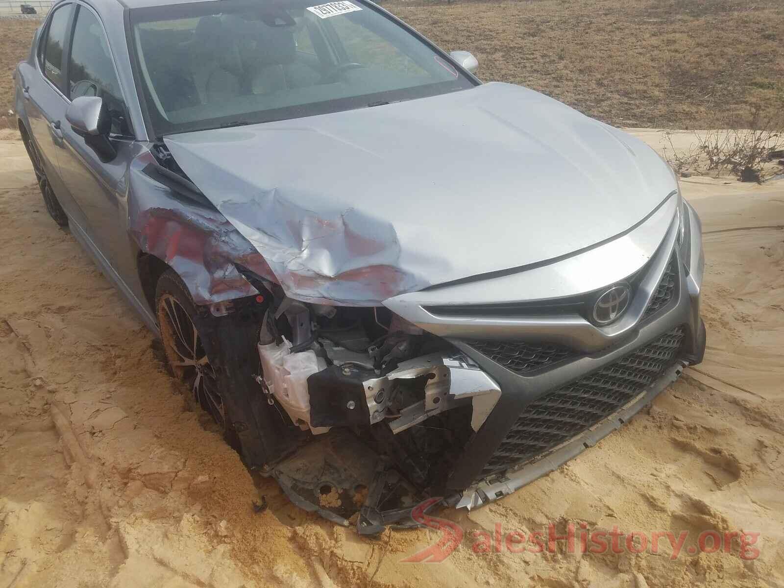 JTNB11HK1J3047390 2018 TOYOTA CAMRY