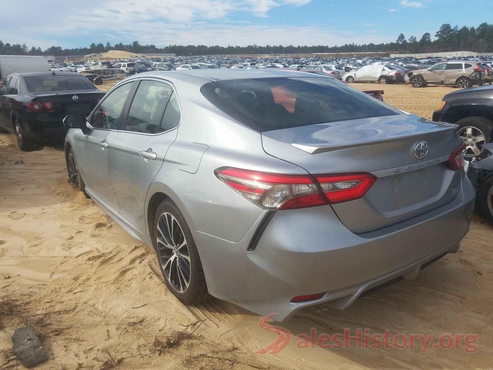 JTNB11HK1J3047390 2018 TOYOTA CAMRY