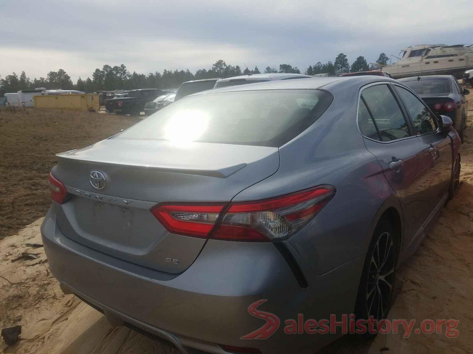 JTNB11HK1J3047390 2018 TOYOTA CAMRY