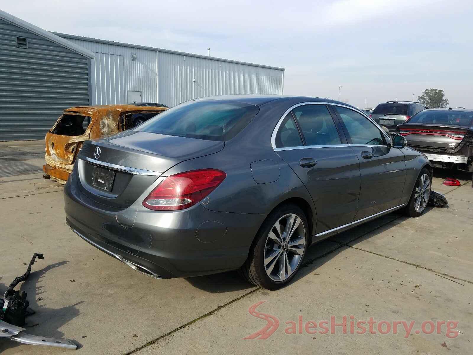 55SWF4JB7JU249915 2018 MERCEDES-BENZ C CLASS