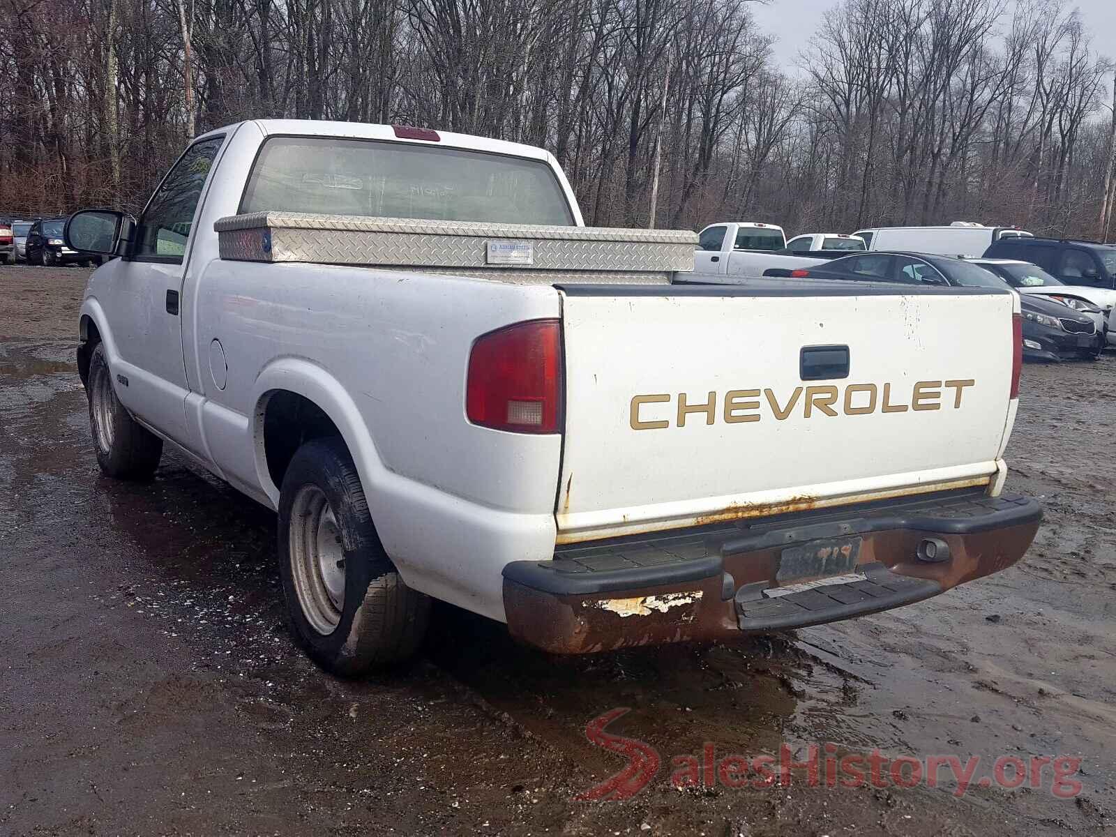 JF2GTAEC5KH347828 2002 CHEVROLET S10