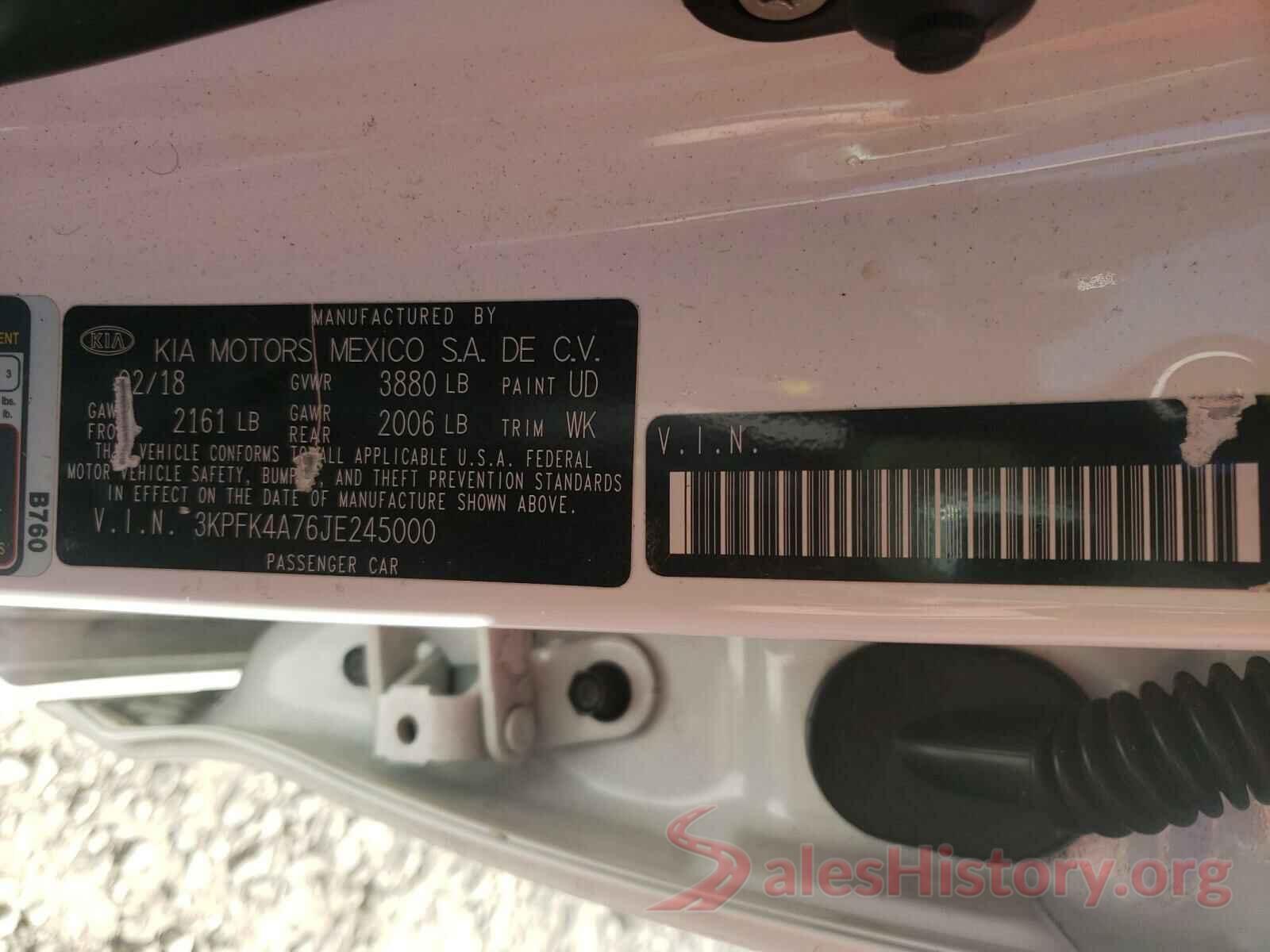 3KPFK4A76JE245000 2018 KIA FORTE