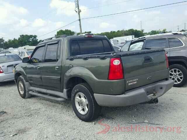 3N1CP5CU0JL533901 2001 FORD EXPLORER