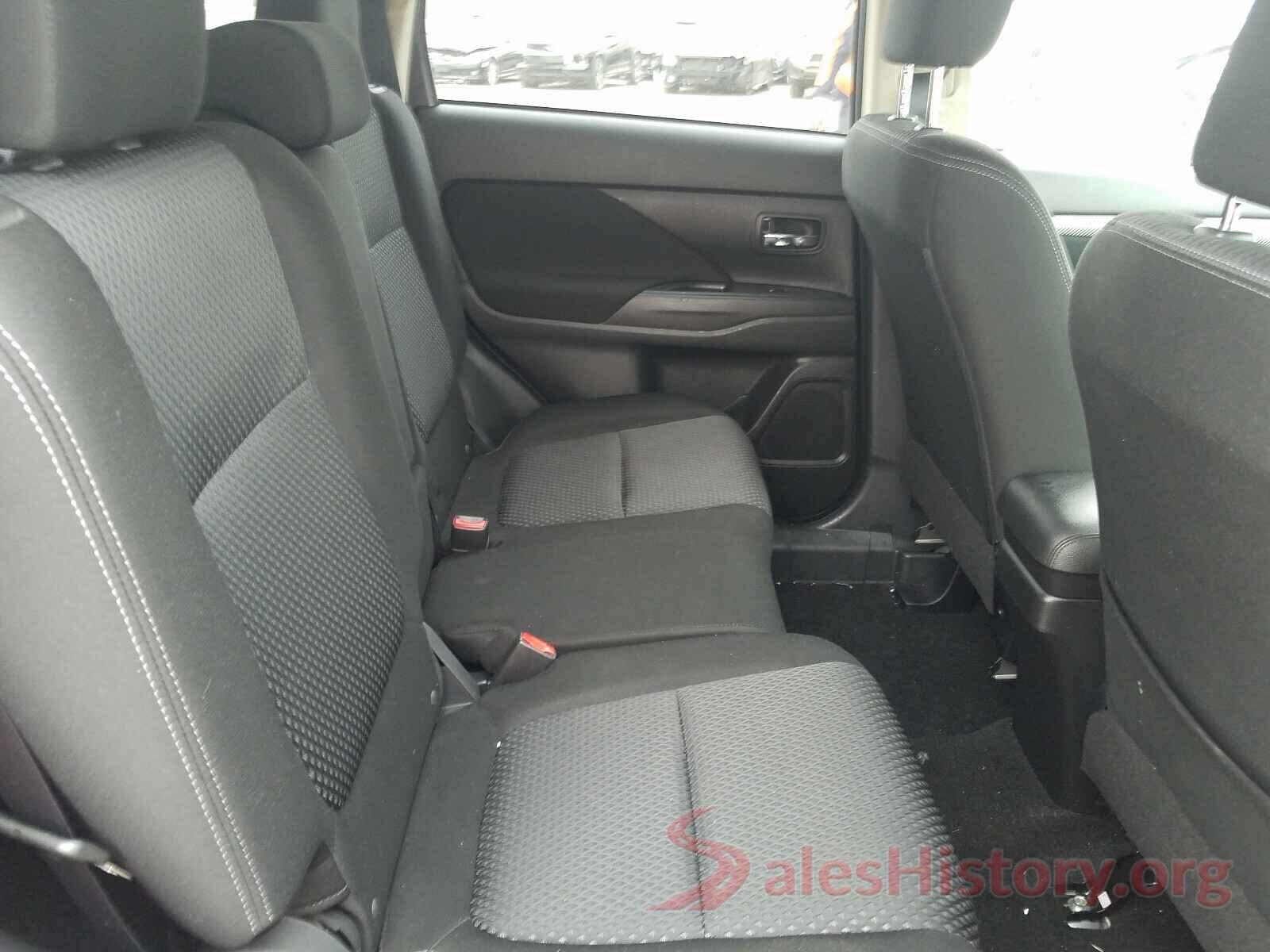 JA4AZ3A35HZ002882 2017 MITSUBISHI OUTLANDER