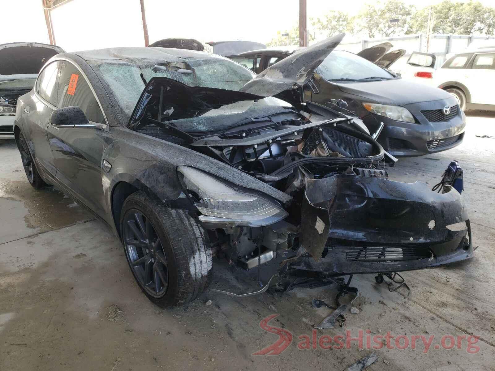 5YJ3E1EA3JF098479 2018 TESLA MODEL 3