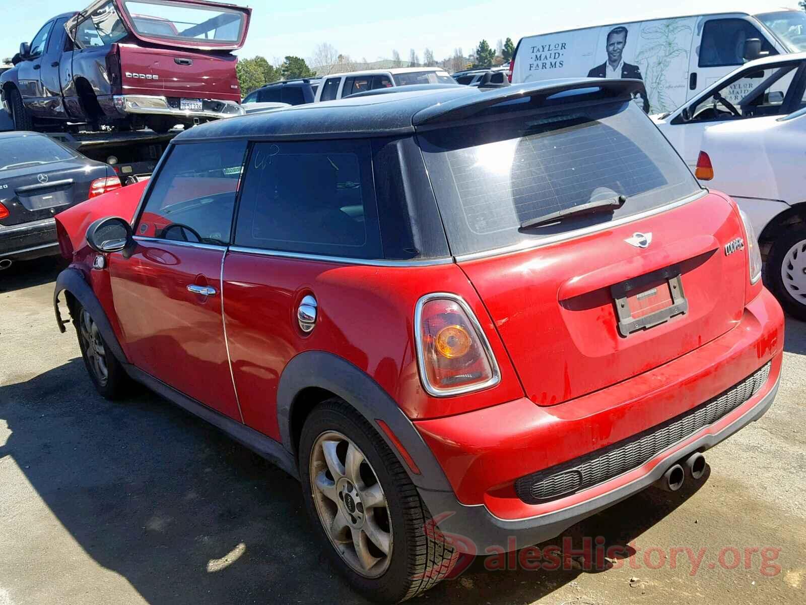 JTMWFREV9GJ073860 2010 MINI COOPER