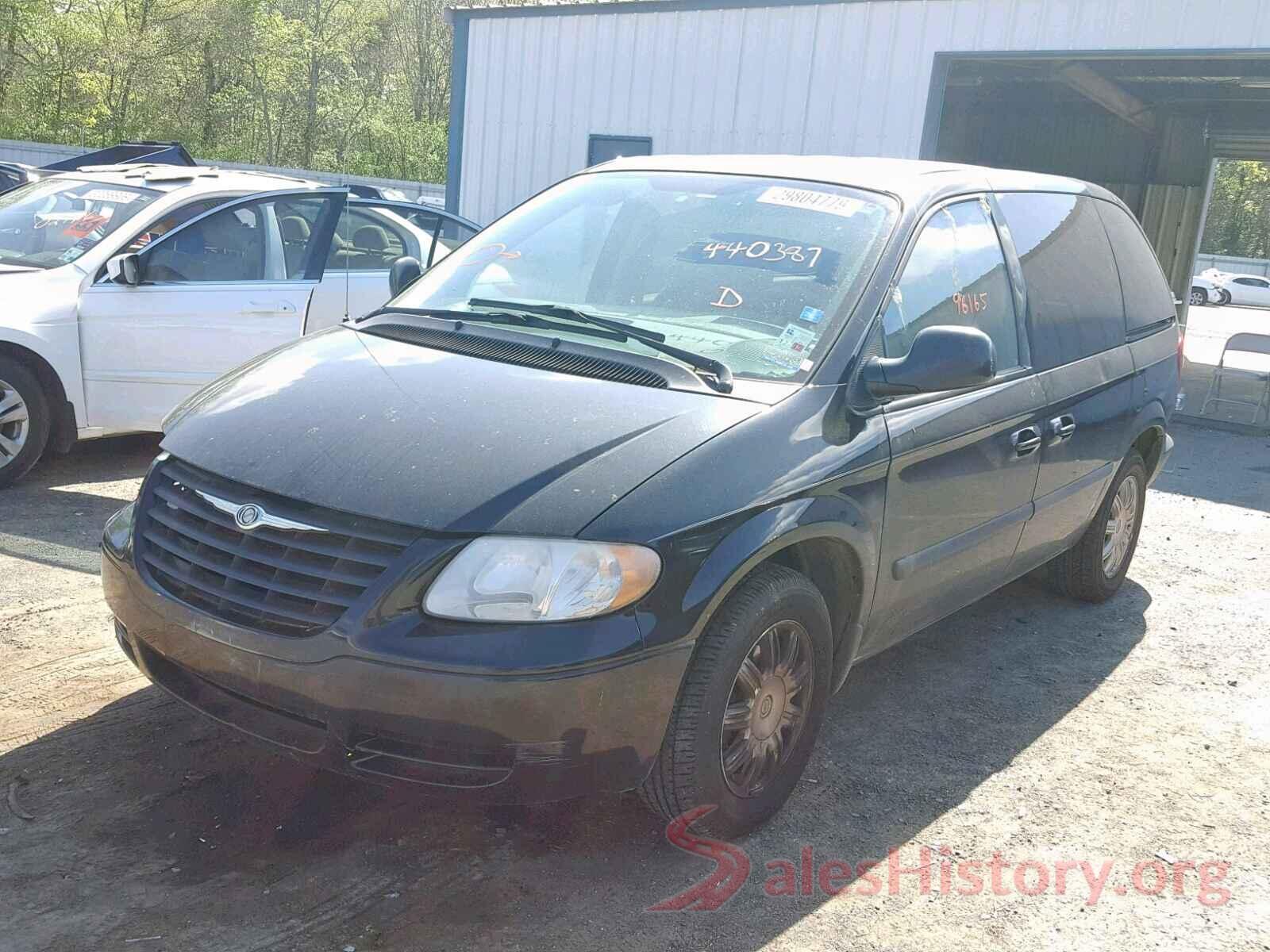 3C4PDCBGXGT224193 2005 CHRYSLER TOWN & COU