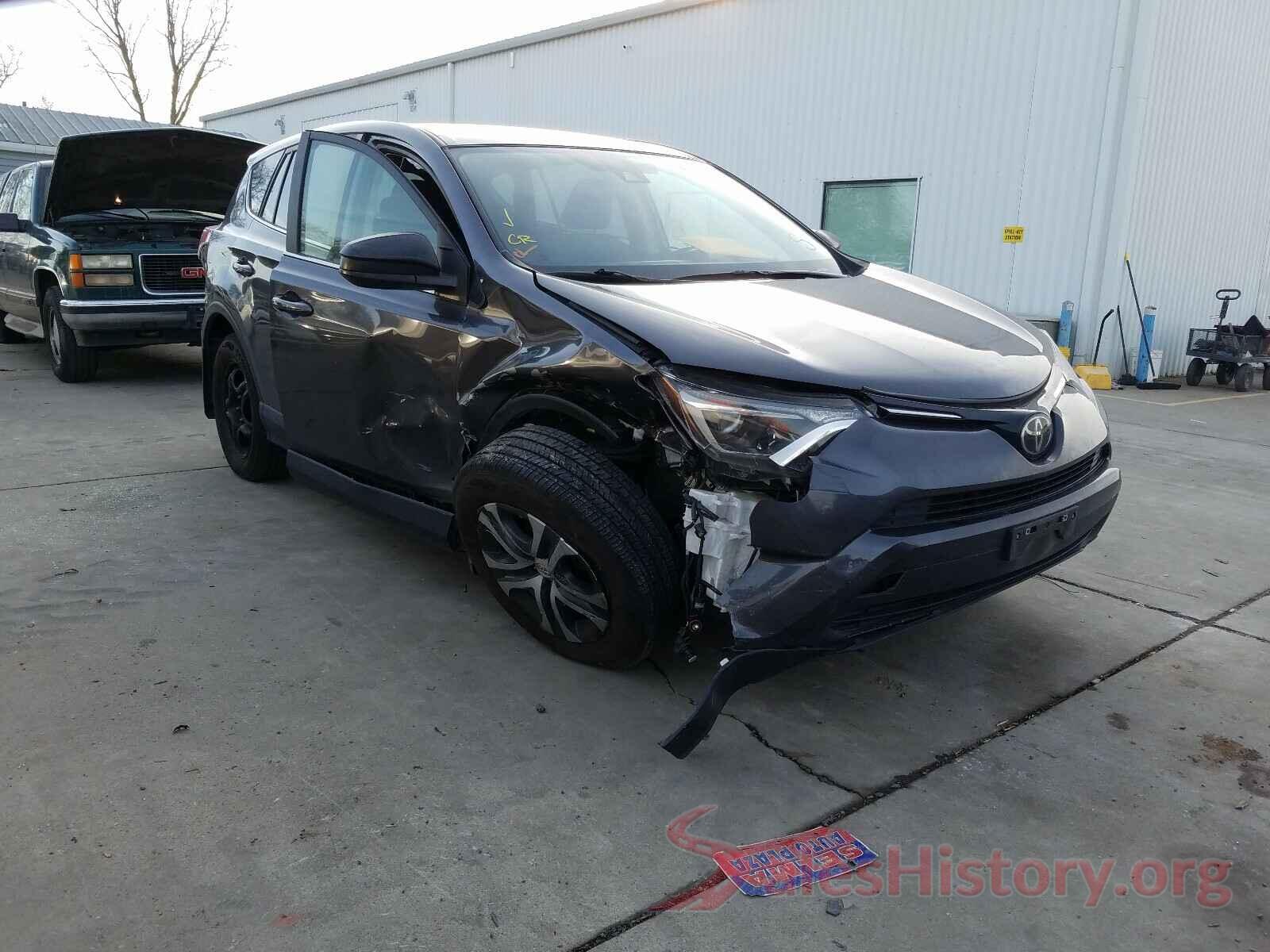 JTMZFREV4JJ167648 2018 TOYOTA RAV4