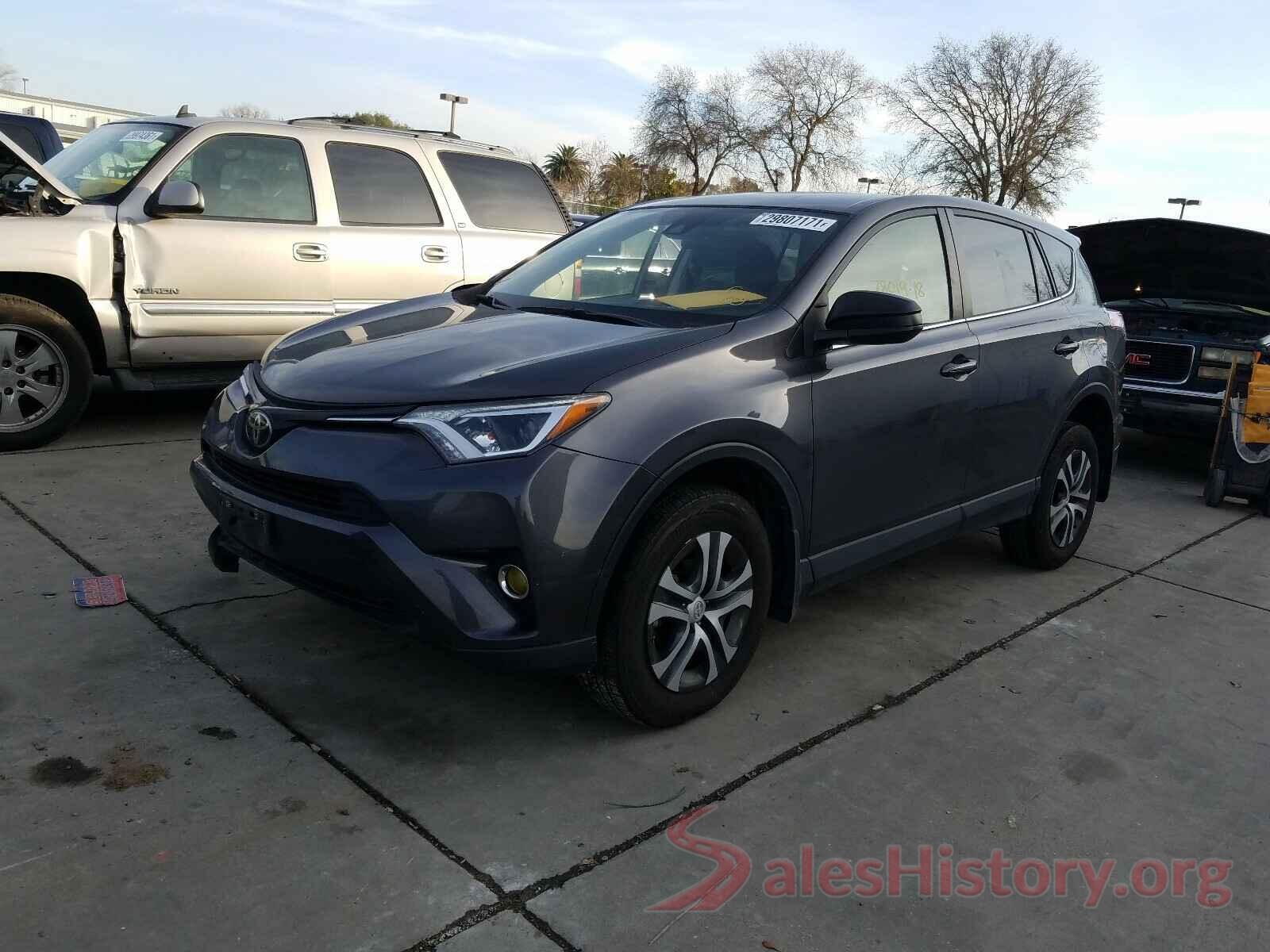 JTMZFREV4JJ167648 2018 TOYOTA RAV4