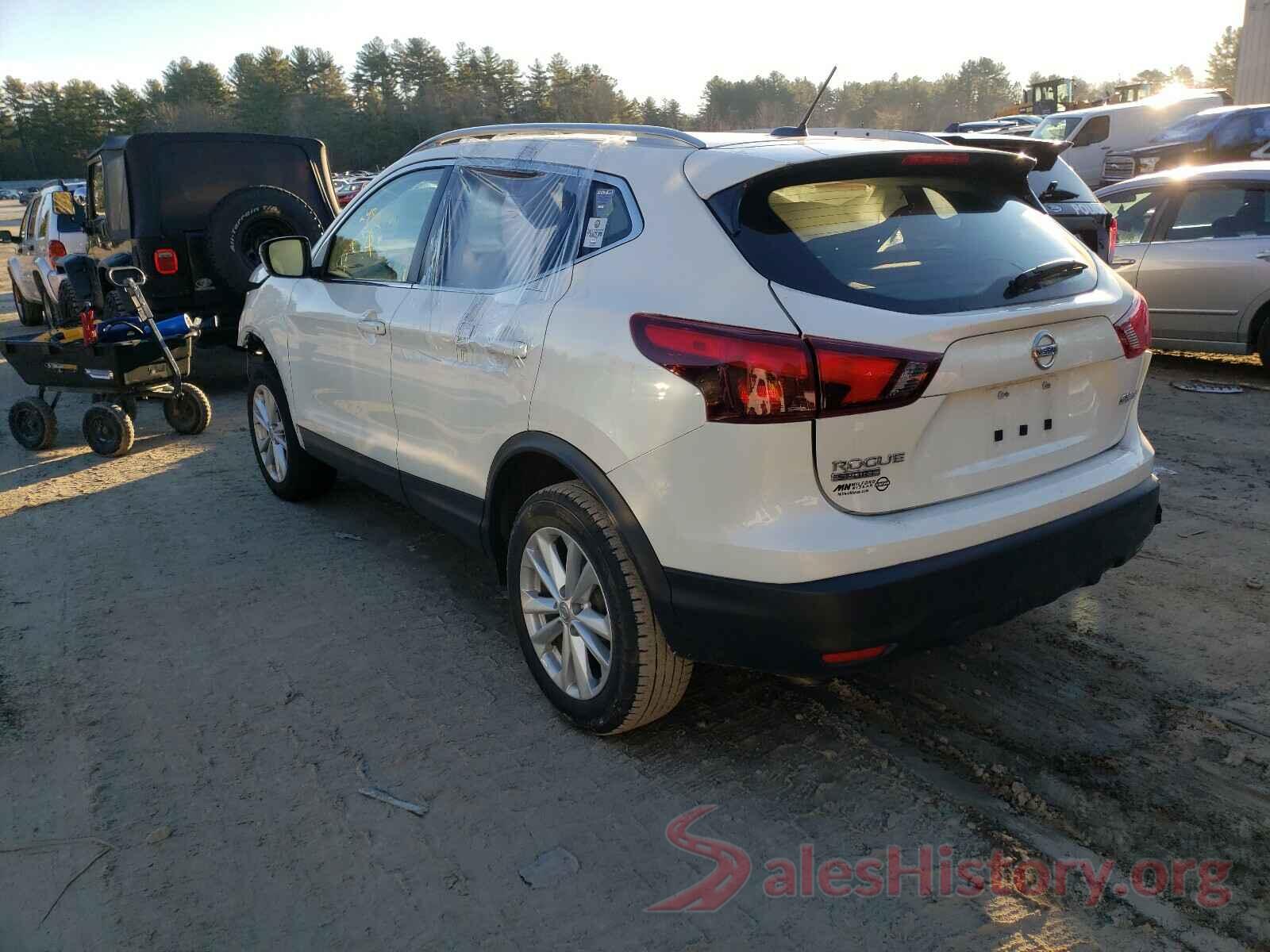 JN1BJ1CR3JW267124 2018 NISSAN ROGUE