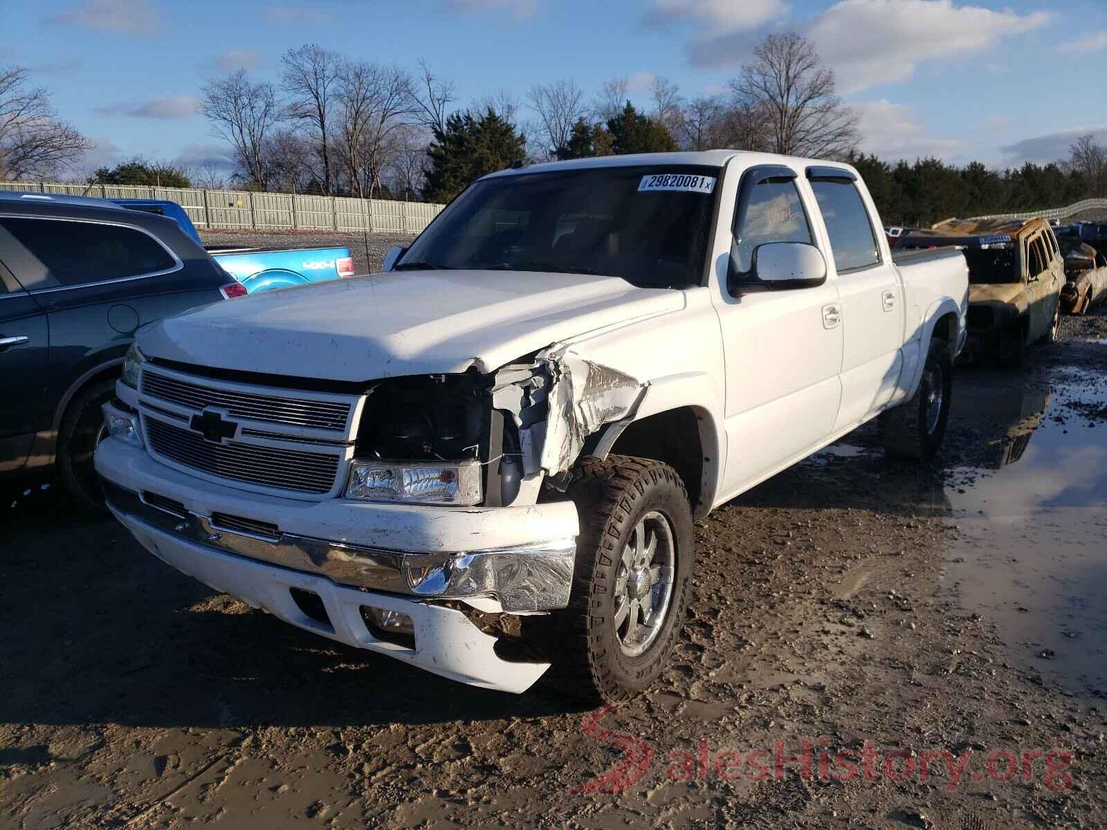 5NPD84LF1JH297317 2005 CHEVROLET SILVERADO